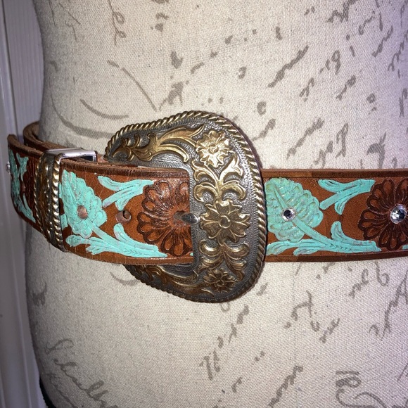 Vintage NWOT Red Spur Western Rodeo Cowgirl Bling Floral Tooled Leather Belt 34 main image 6